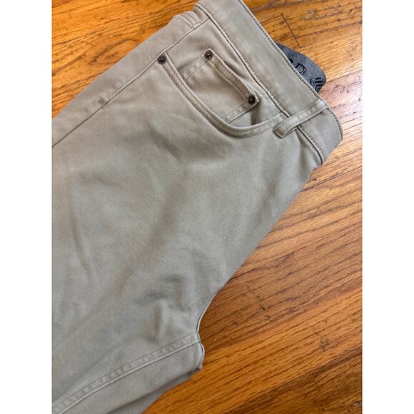 PRE-LOVED - IZOD CASUAL KHAKI FLAT FRONT SLACKS SIZE 36X34 - Picture 5 of 5
